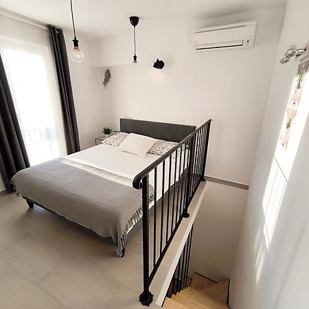 Central Apartment & Room Niko Split Zewnętrze zdjęcie