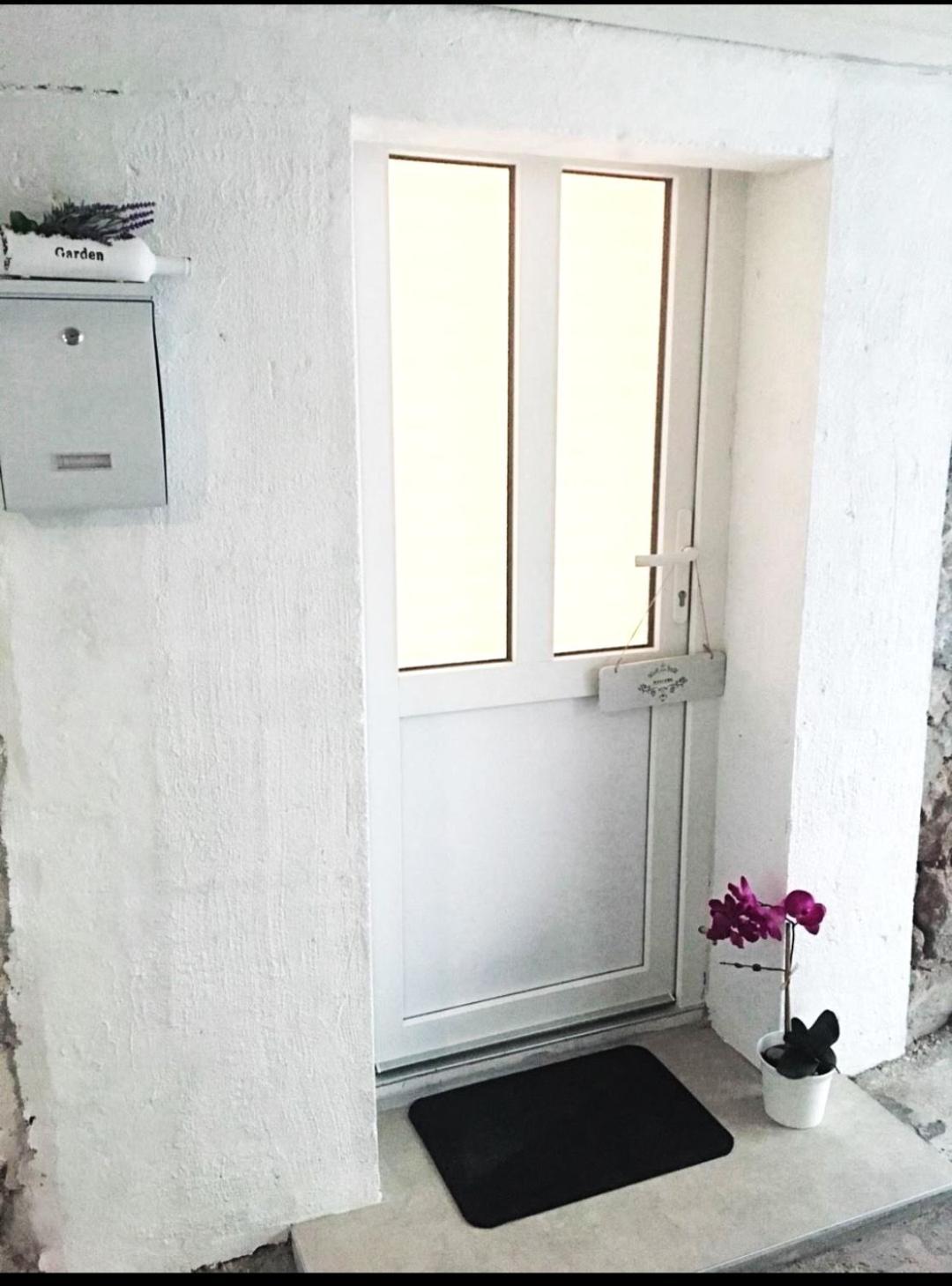 Central Apartment & Room Niko Split Zewnętrze zdjęcie