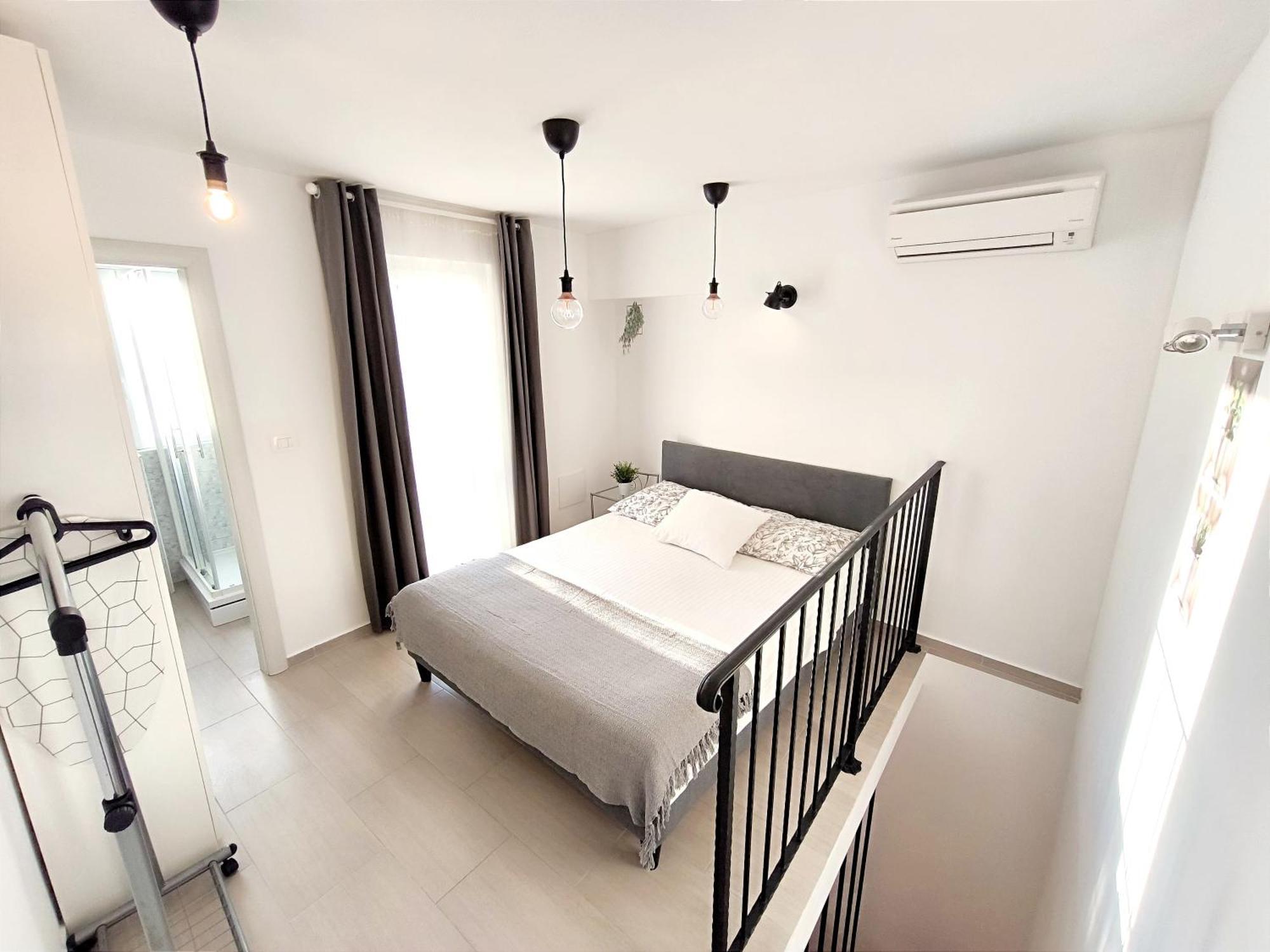 Central Apartment & Room Niko Split Zewnętrze zdjęcie